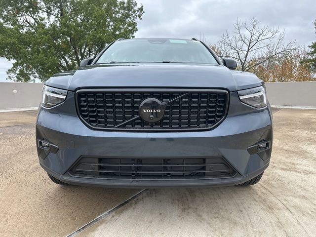 New 2026 Volvo XC40 B5 Ultra w/ Protection Package Premier image 2
