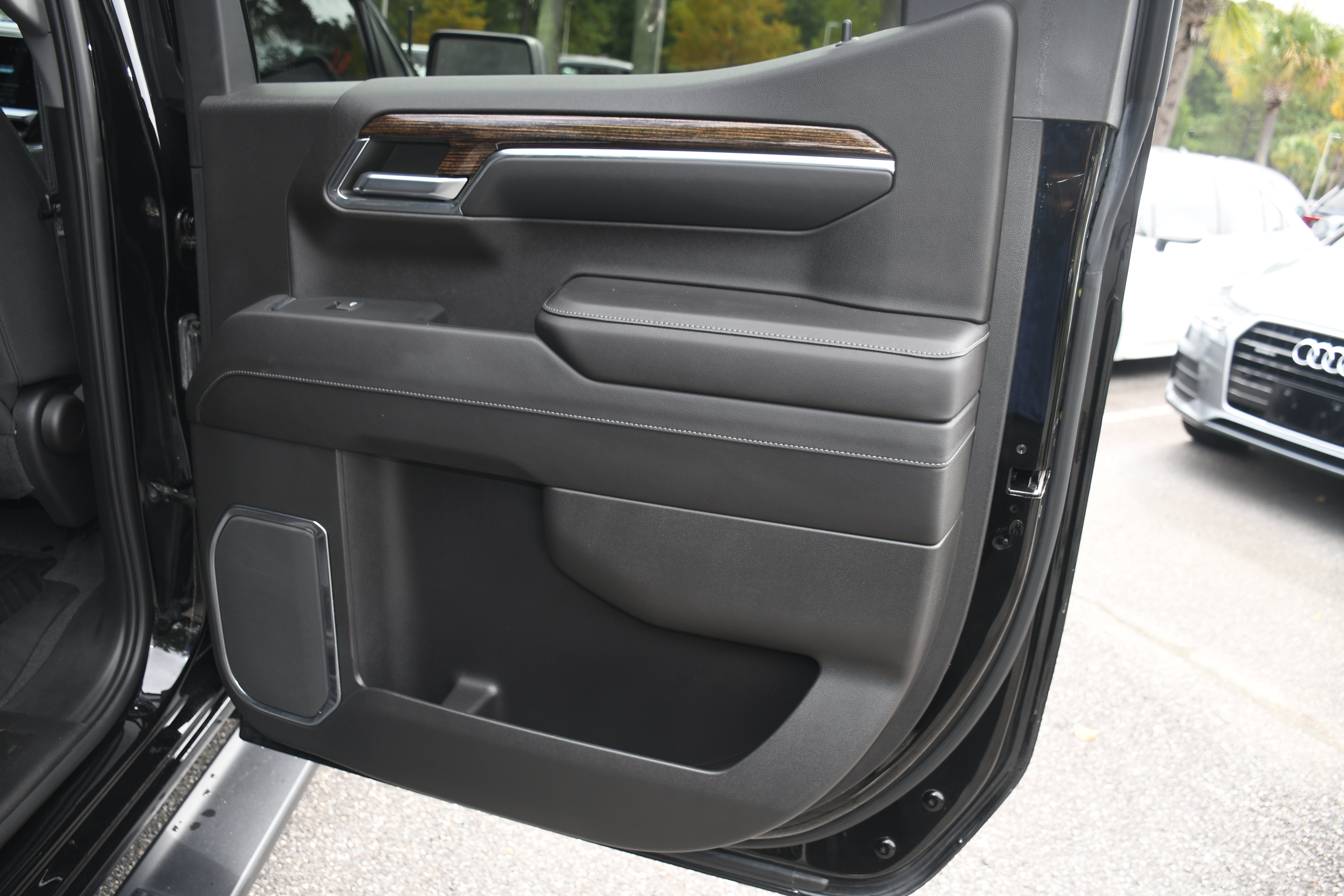 Used 2023 GMC Sierra 1500 Elevation AWD/4WD image 19