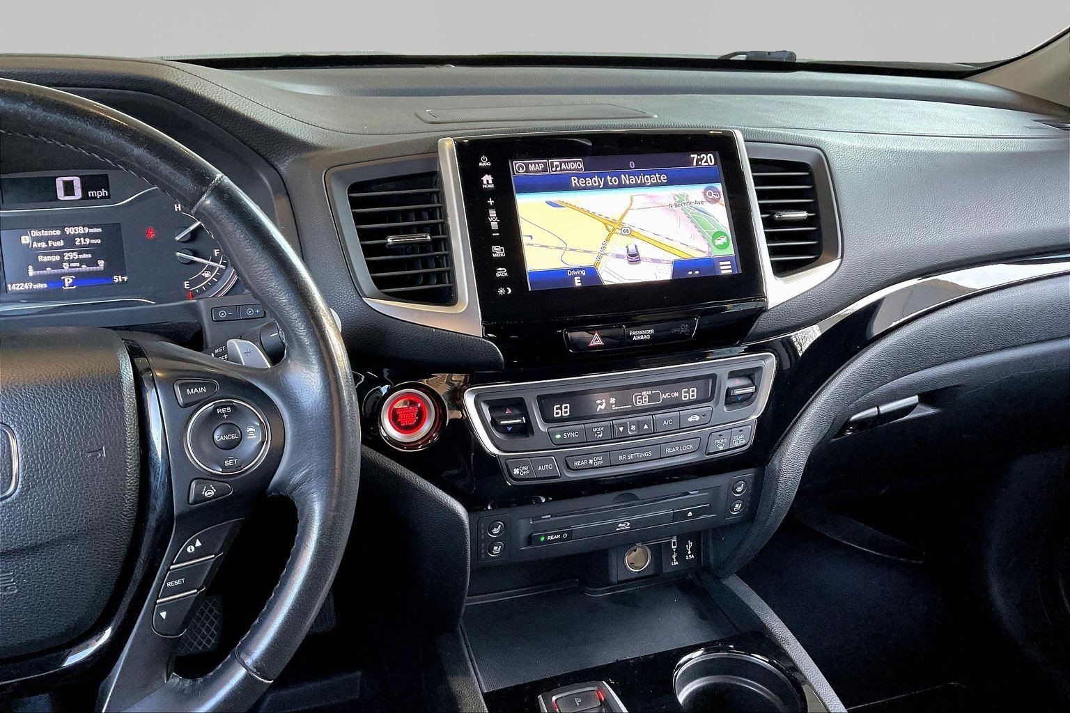 Used 2017 Honda Pilot Elite image 9