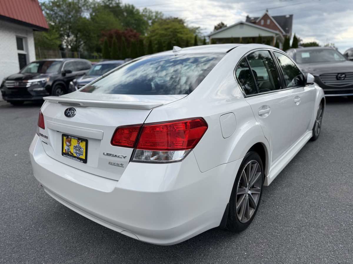 Used 2014 Subaru Legacy 2.5i Sport AWD/4WD image 7