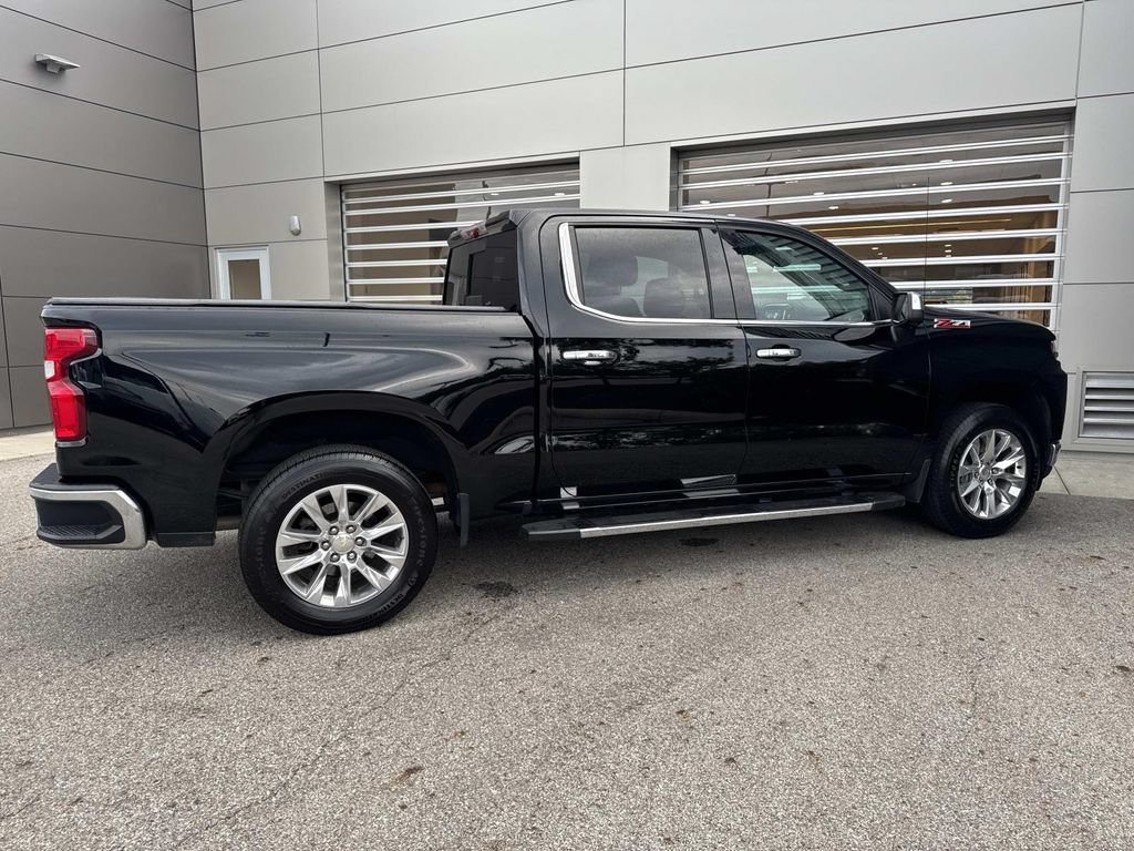 Used 2020 Chevrolet Silverado 1500 LTZ w/ LTZ Premium Package AWD/4WD image 7