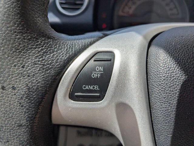 Used 2013 smart fortwo Coupe image 14