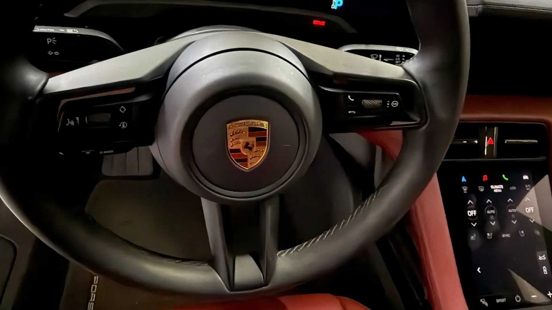 Used 2023 Porsche Taycan image 13