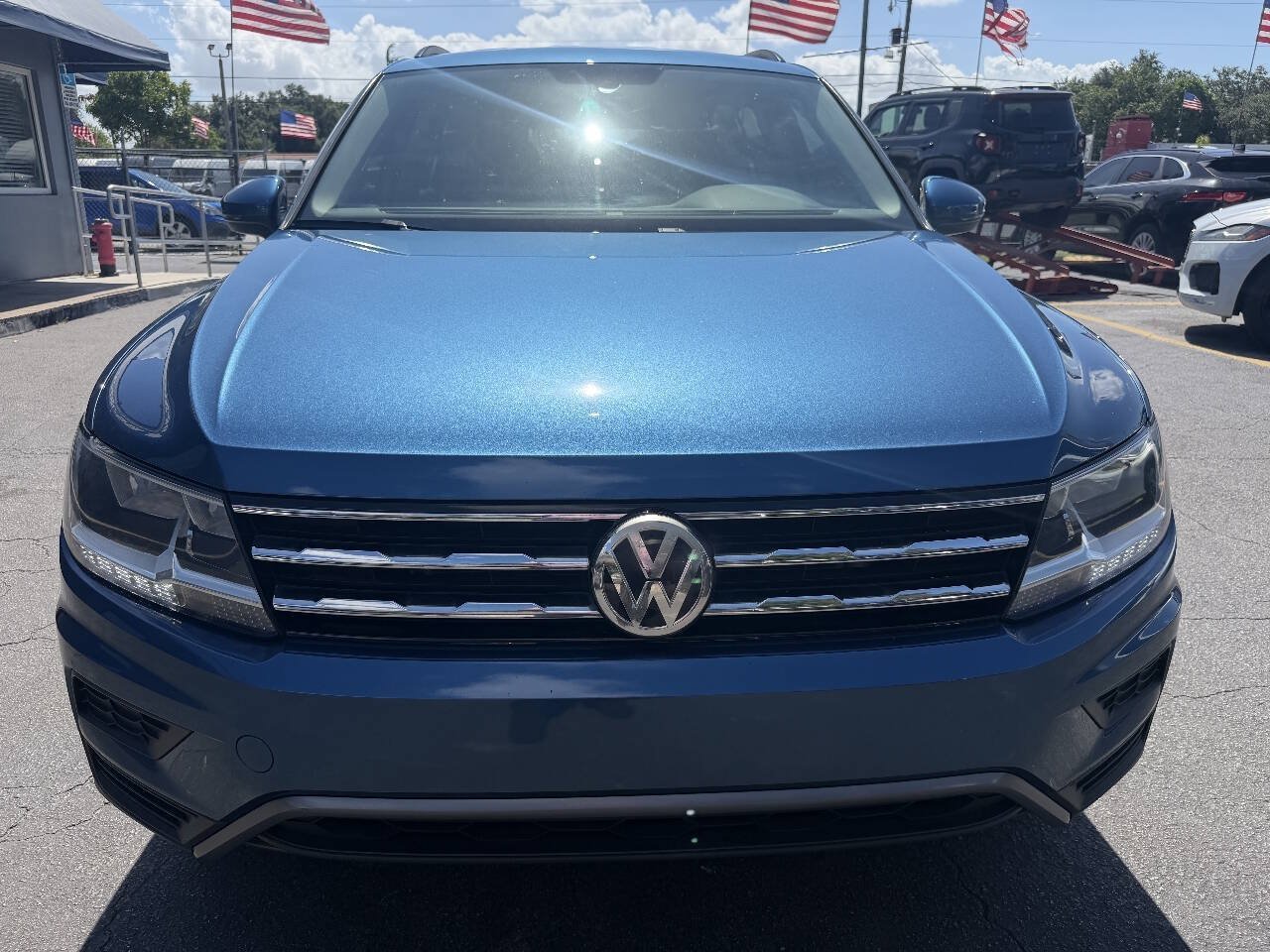 Used 2020 Volkswagen Tiguan SE FWD image 9