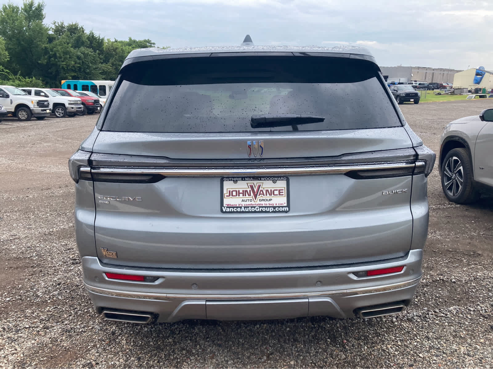 Used 2025 Buick Enclave Avenir AWD/4WD image 11