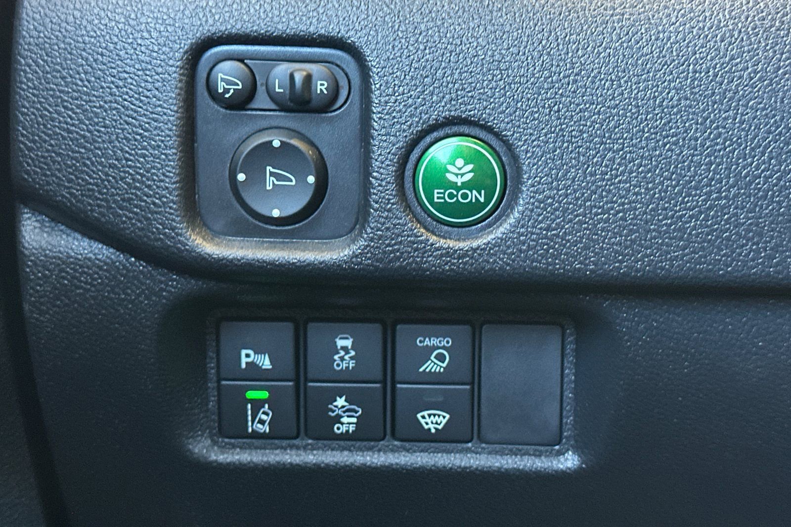 Used 2025 Honda Ridgeline TrailSport image 32