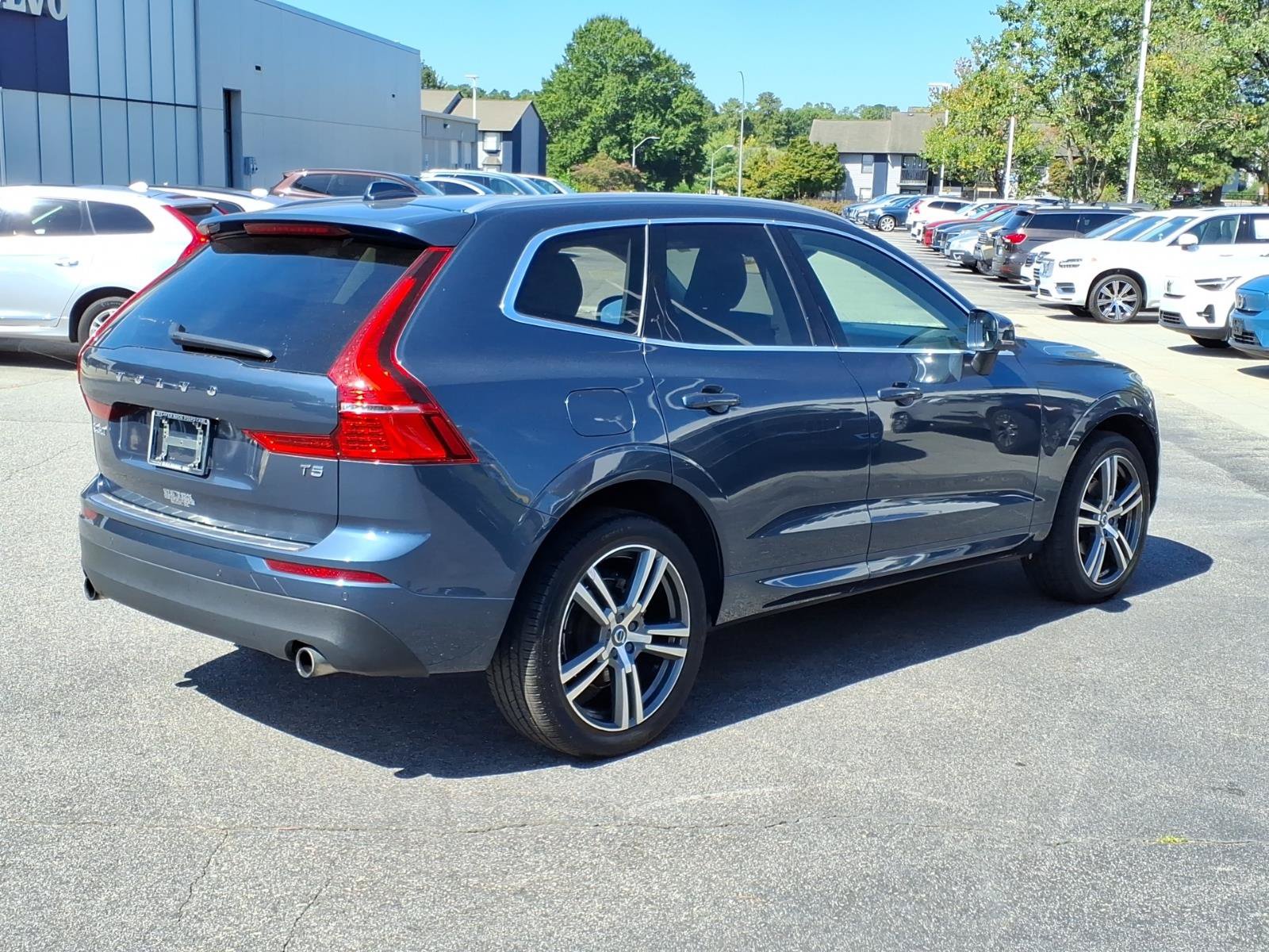 Used 2020 Volvo XC60 T5 Momentum FWD image 27