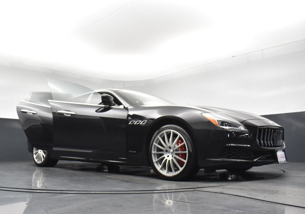 Used 2019 Maserati Quattroporte S GranLusso Q4 AWD/4WD image 31
