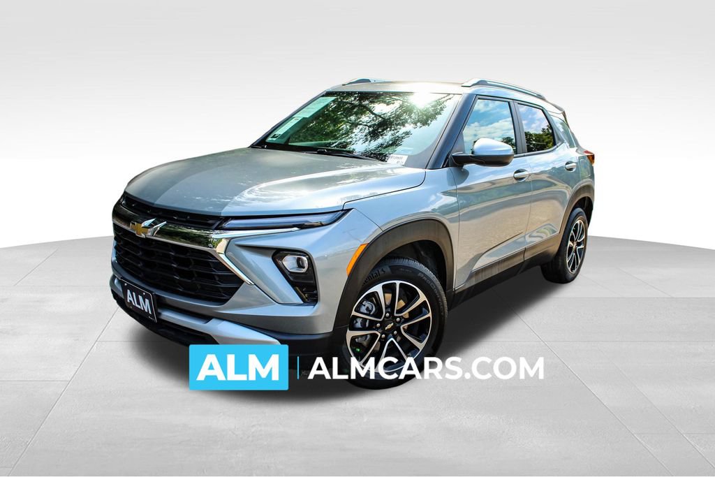 Used 2025 Chevrolet TrailBlazer LT FWD image 1