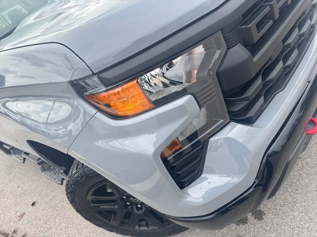 Used 2024 Chevrolet Silverado 1500 Custom Trail Boss w/ LPO, Dark Essentials Package image 38