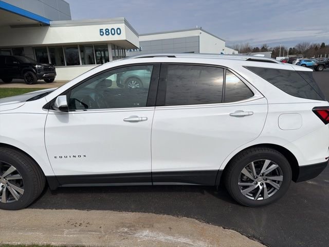 Used 2023 Chevrolet Equinox Premier w/ LPO, Floor Liner Package image 5