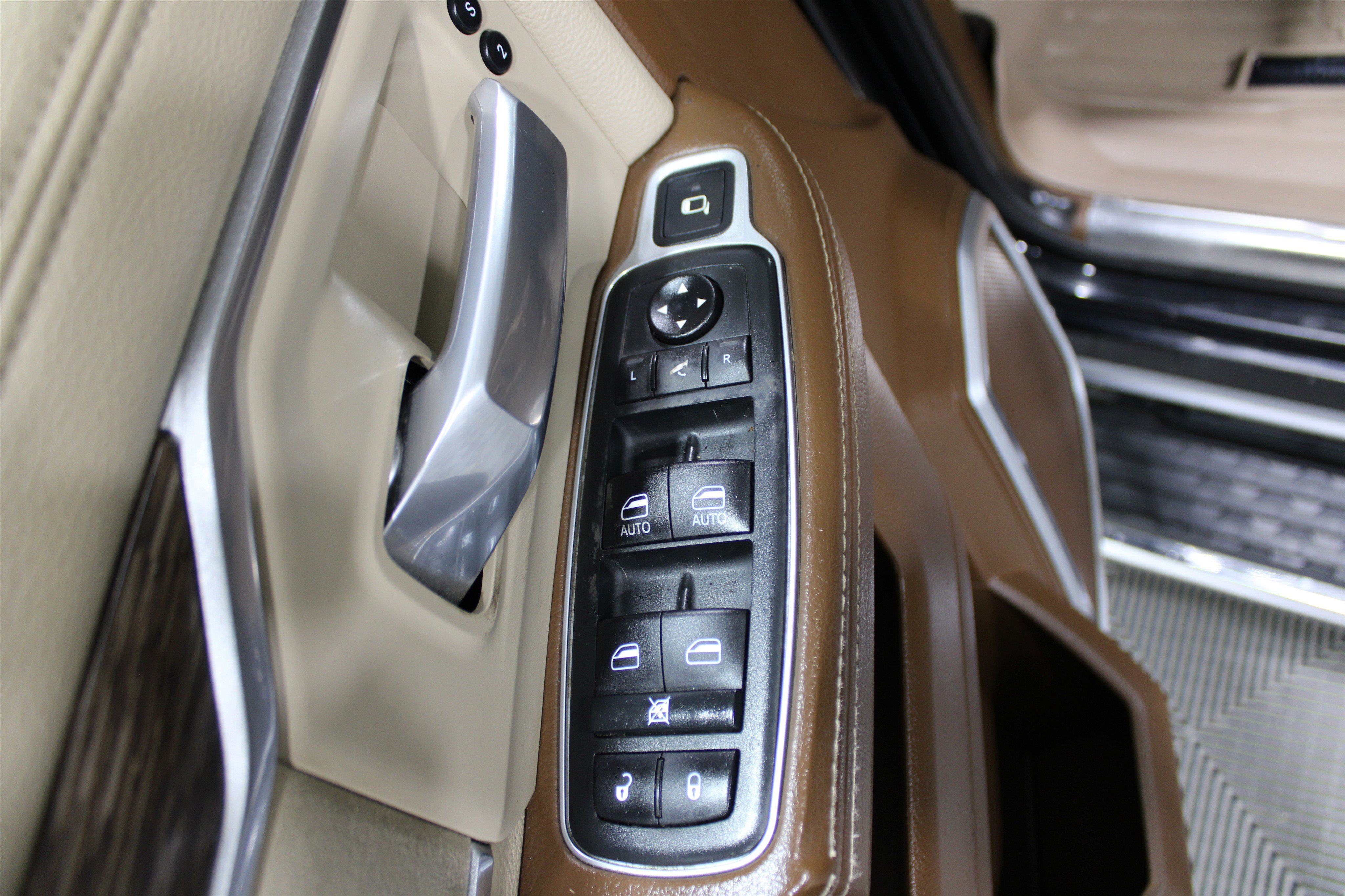 Used 2020 RAM 2500 Laramie image 7