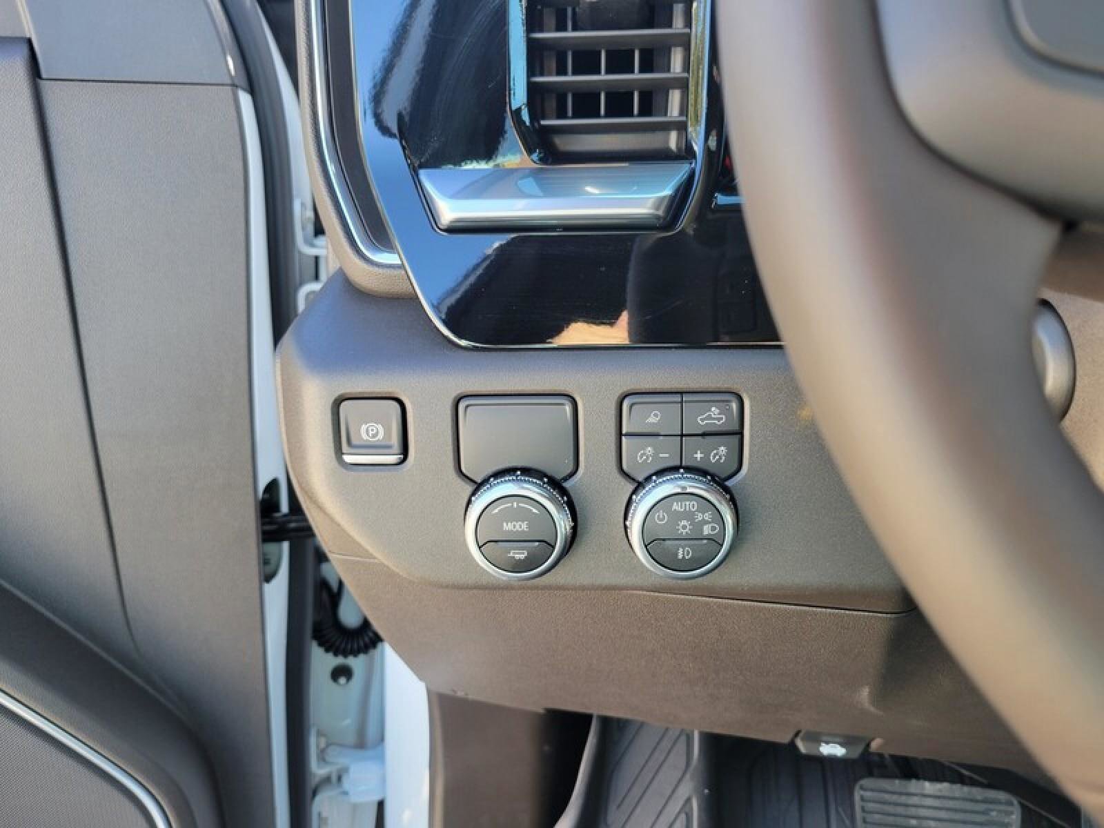 New 2026 GMC Sierra 1500 SLT image 20