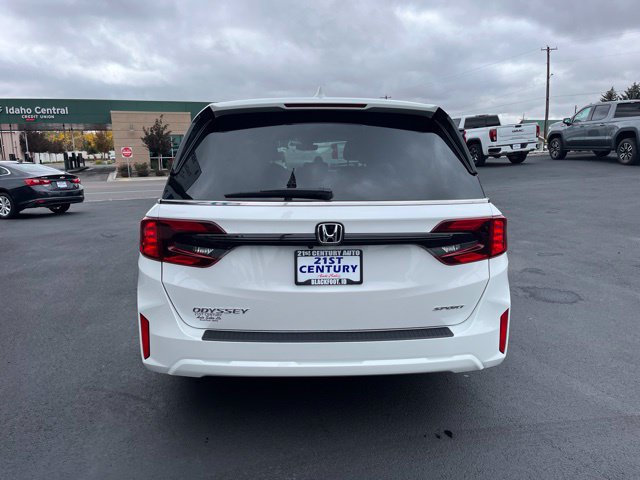 Used 2025 Honda Odyssey Sport-L image 12