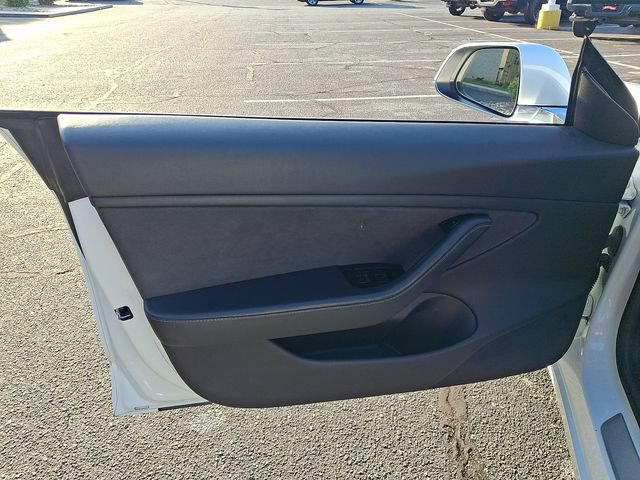 Used 2019 Tesla Model 3 Mid Range RWD image 12