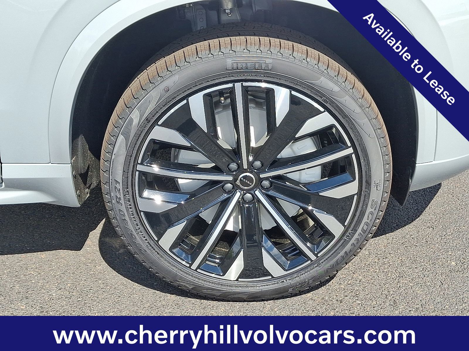 Certified 2026 Volvo XC90 B6 Plus w/ Protection Package Premier image 9