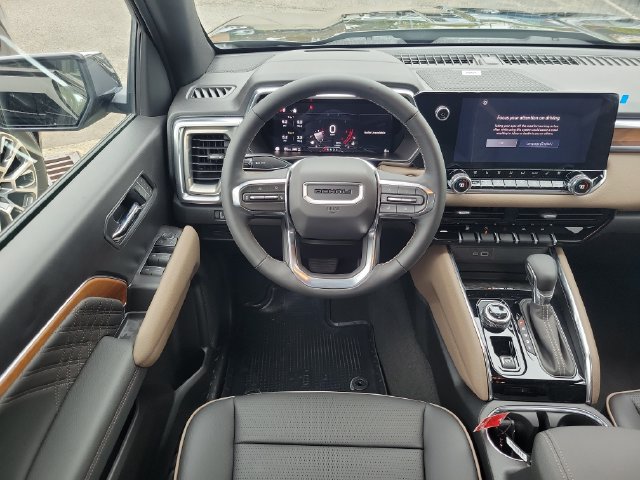 New 2026 GMC Canyon Denali AWD/4WD image 8