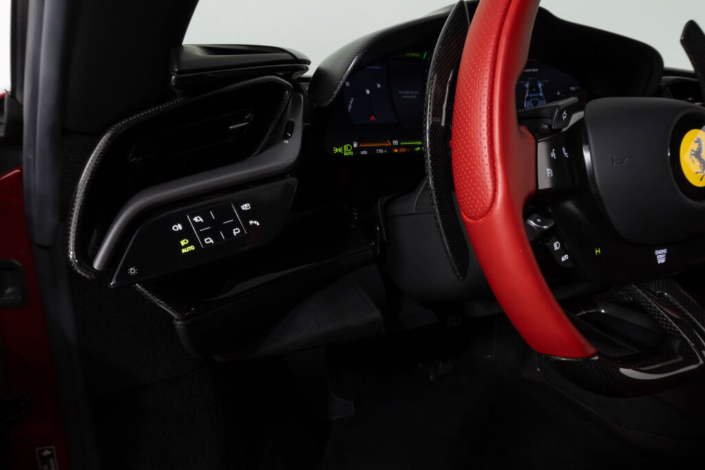 Used 2021 Ferrari SF90 Stradale image 32
