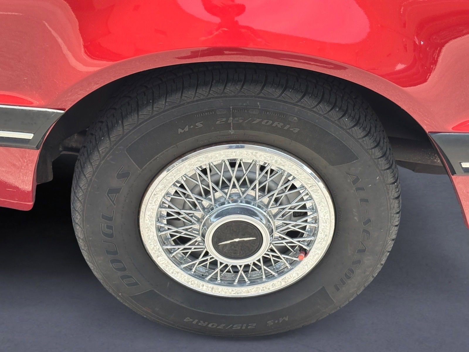 Used 1987 Ford Thunderbird RWD image 4