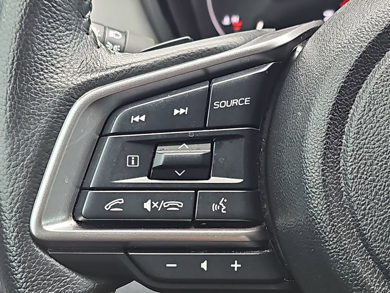Used 2024 Subaru Outback Premium AWD/4WD image 22
