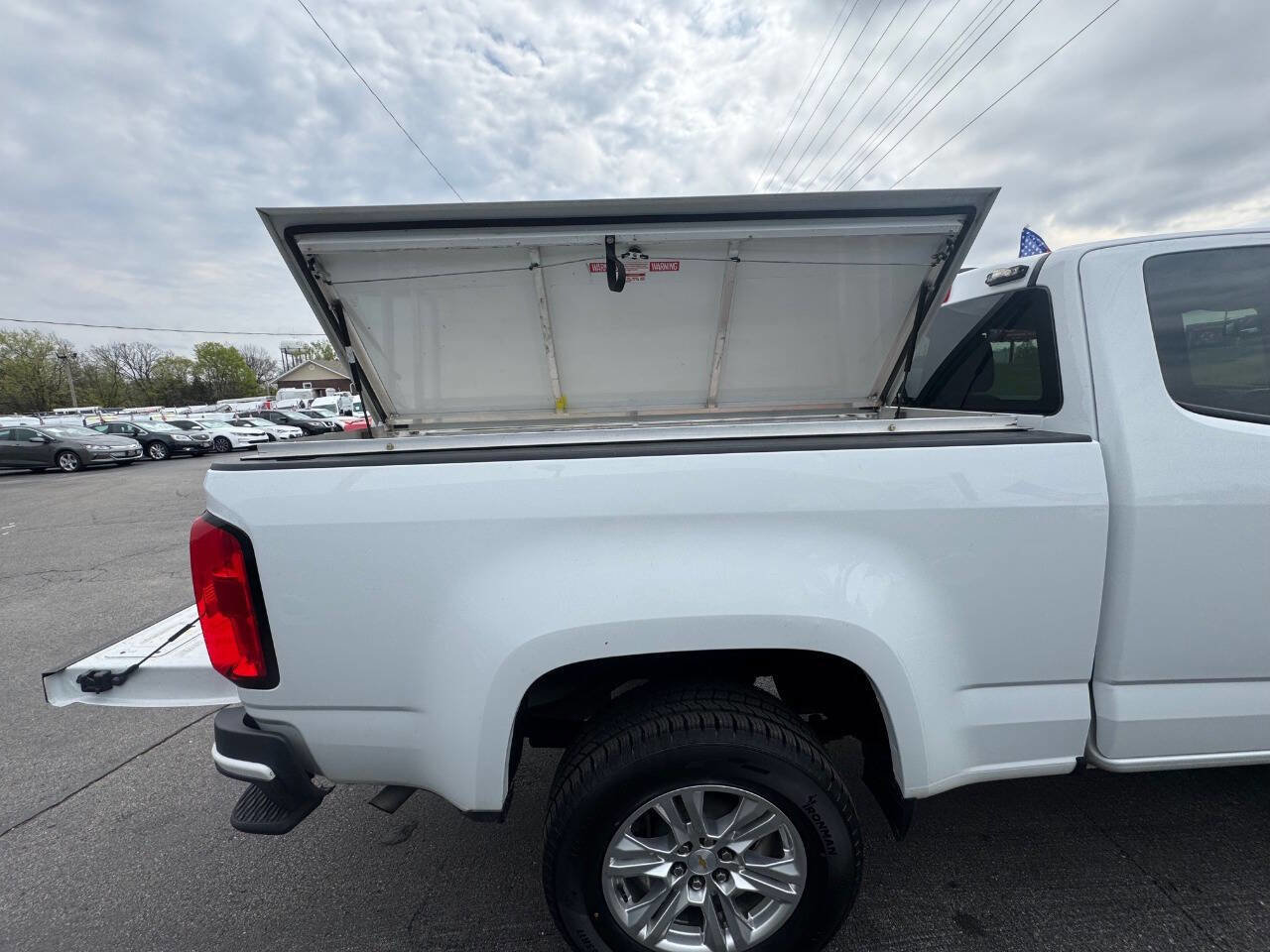 Used 2021 Chevrolet Colorado LT w/ Fleet Safety Package image 10