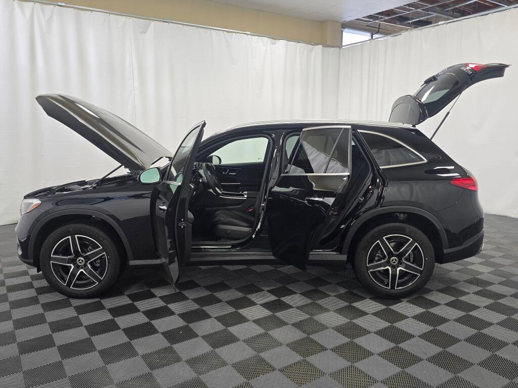 New 2026 Mercedes-Benz GLC 300 4MATIC image 12