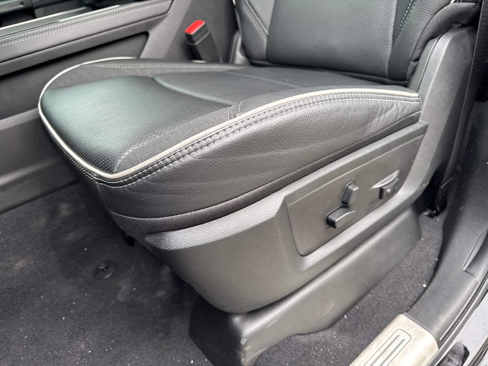 New 2026 RAM 3500 Limited image 16