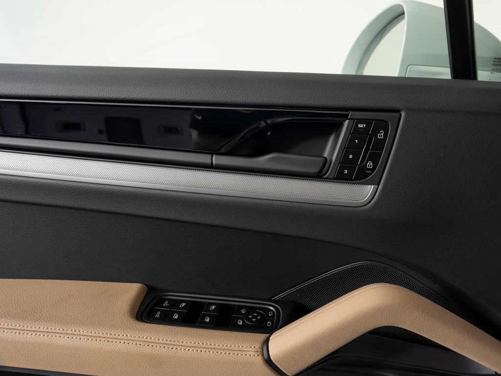 New 2026 Porsche Cayenne AWD/4WD image 24