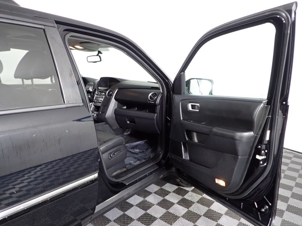 Used 2014 Honda Pilot Touring image 36