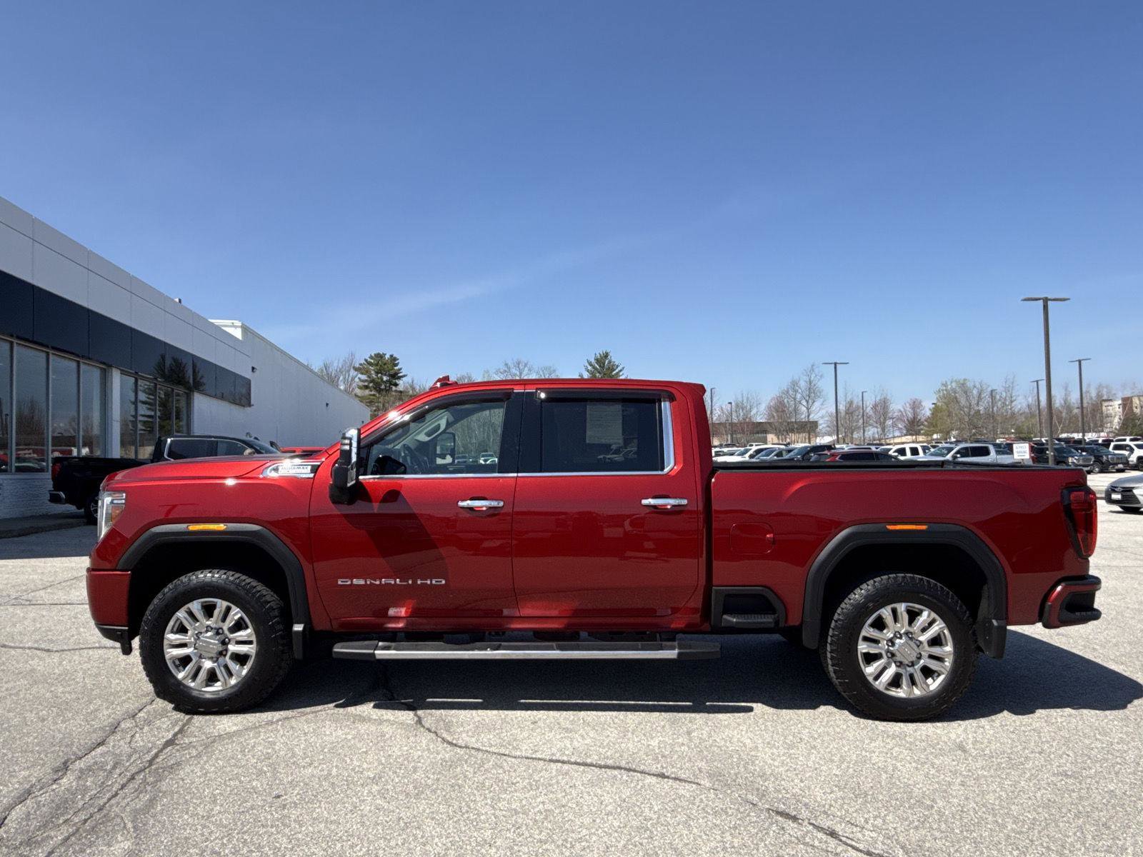 Used 2021 GMC Sierra 2500 Denali w/ Denali Ultimate Package AWD/4WD image 3