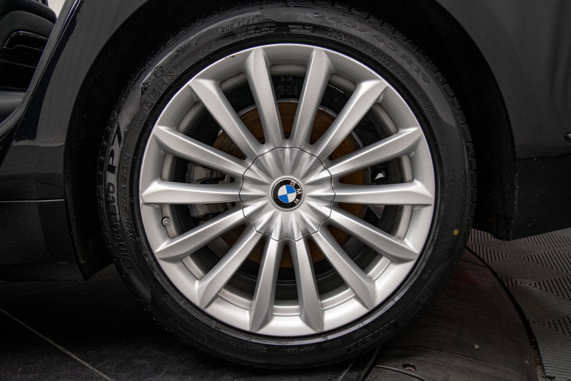 Used 2020 BMW 740i xDrive AWD/4WD image 28