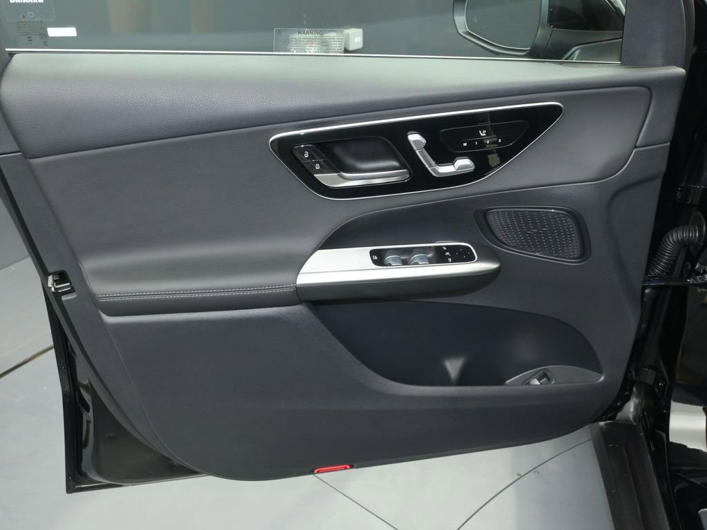 Used 2026 Mercedes-Benz GLC 300 4MATIC image 18