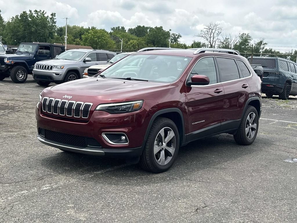 Used 2019 Jeep Cherokee Overland w/ Technology Group AWD/4WD image 7