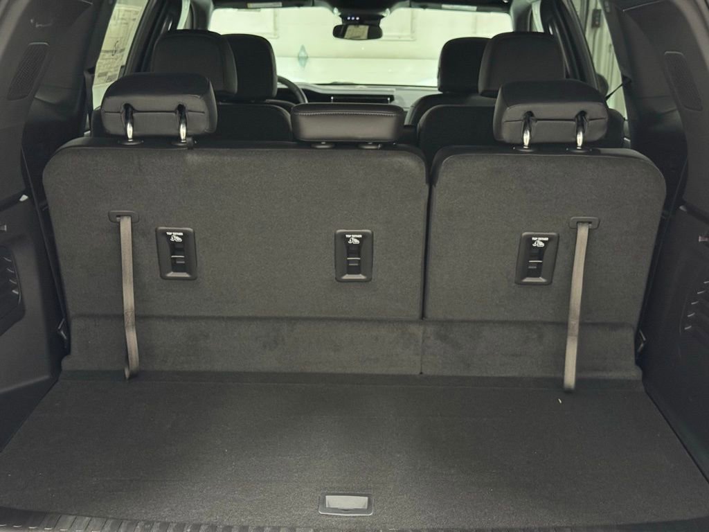 New 2025 GMC Acadia Elevation w/ Elevation Premium Package image 13