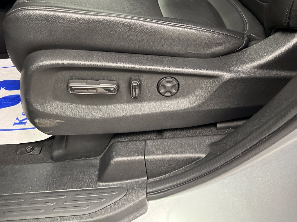 Used 2025 Honda Odyssey EX-L image 13
