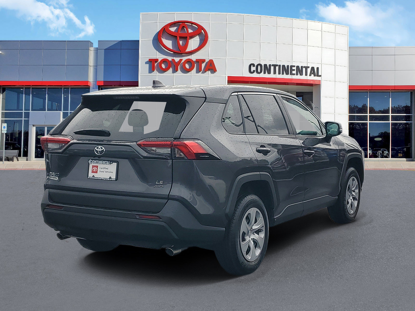 Certified 2024 Toyota RAV4 LE AWD/4WD image 5
