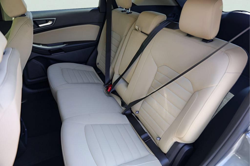 Used 2024 Ford Edge SE AWD/4WD image 26