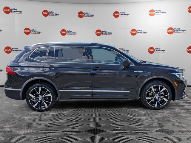Used 2024 Volkswagen Tiguan SEL R-Line AWD/4WD image 4