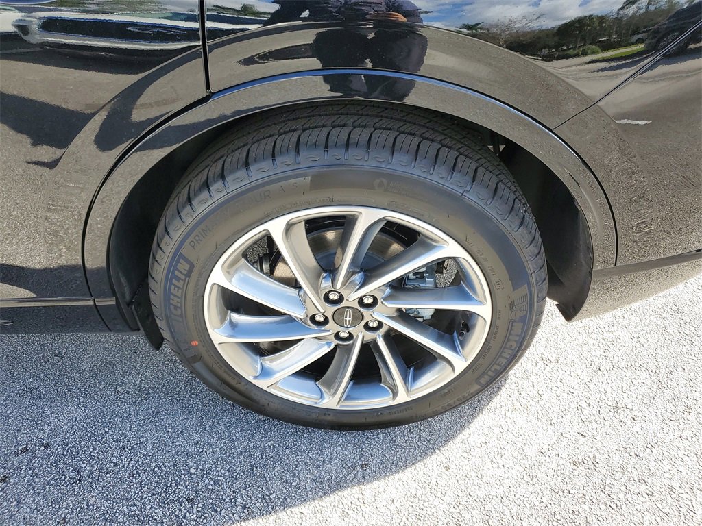 New 2026 Lincoln Corsair Grand Touring w/ Rear Removable Package Tray image 8