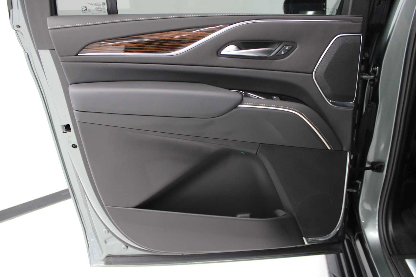 Certified 2024 Cadillac Escalade ESV Premium Luxury w/ LPO, Floor Liner Package image 49