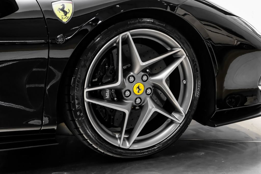 Used 2022 Ferrari F8 Tributo RWD image 45