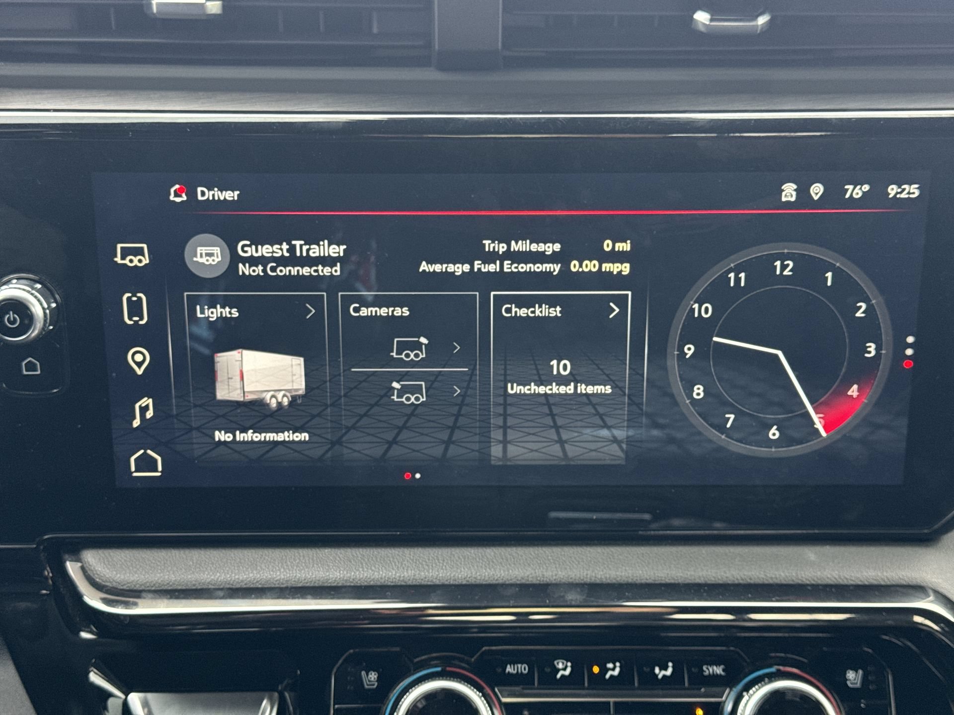 Certified 2024 GMC Sierra 2500 AT4 w/ AT4 Premium Plus Package AWD/4WD image 16