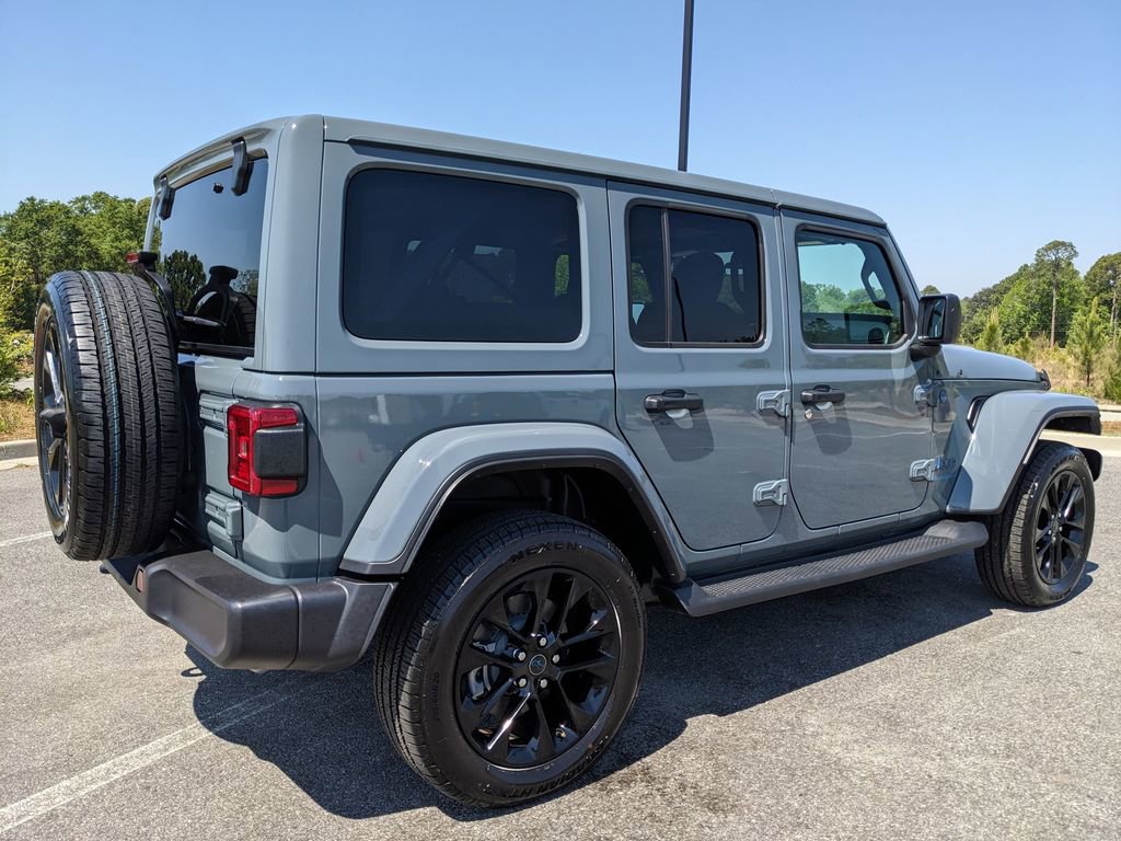 Certified 2025 Jeep Wrangler Unlimited Sahara AWD/4WD image 19
