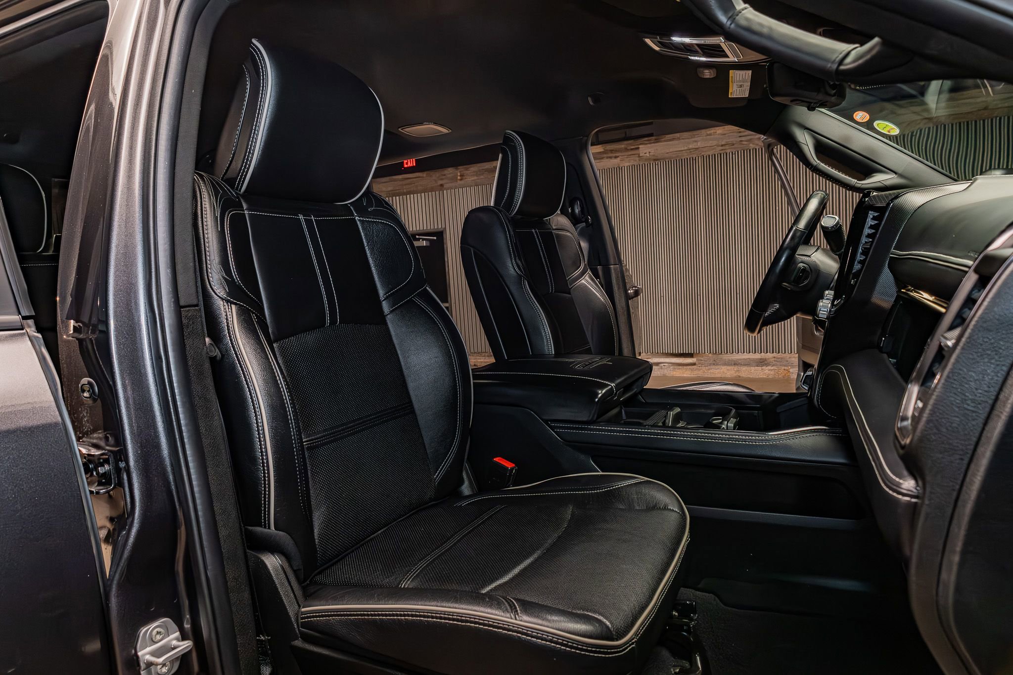 Used 2023 RAM 2500 Limited image 25