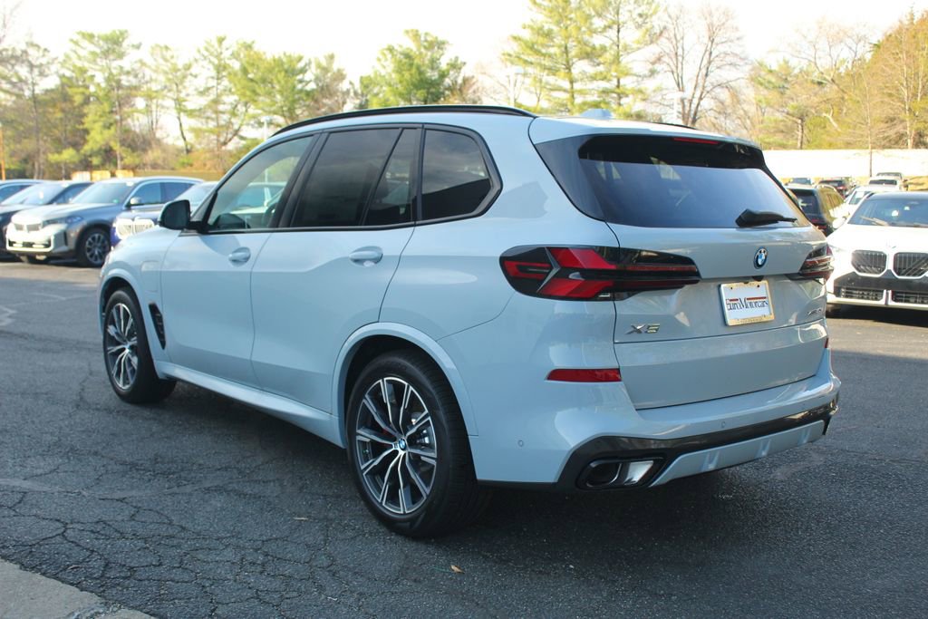 New 2026 BMW X5 xDrive50e image 5