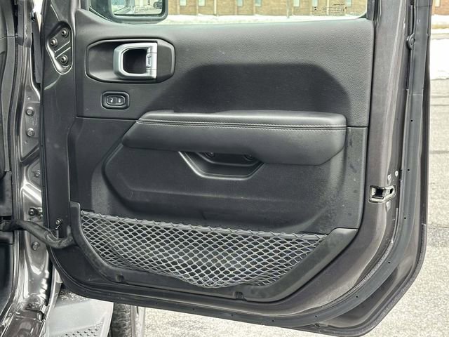 Used 2022 Jeep Wrangler Unlimited Sahara w/ Cold Weather Group image 9