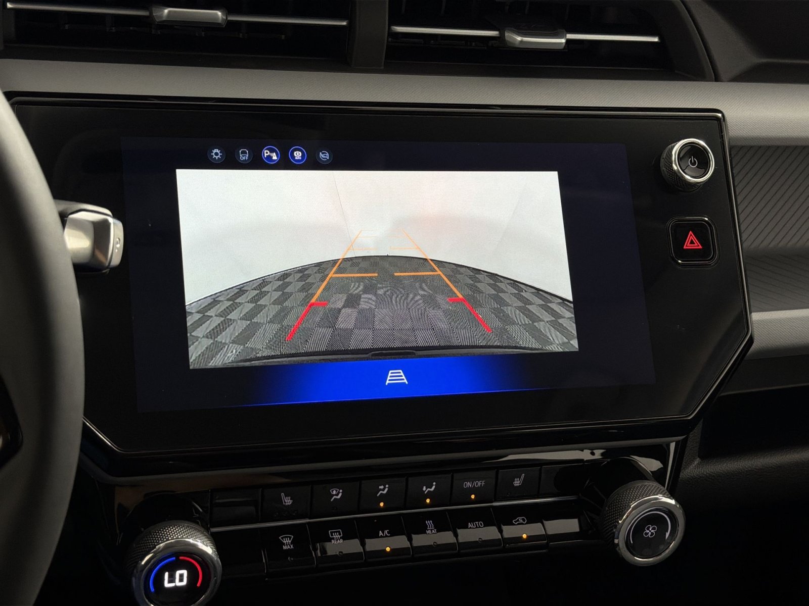 New 2027 Chevrolet Bolt LT w/ Comfort Package FWD image 19
