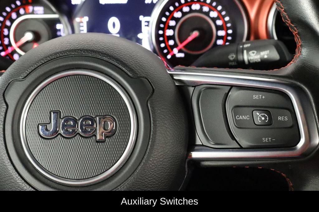 Used 2022 Jeep Wrangler Unlimited Rubicon AWD/4WD image 10