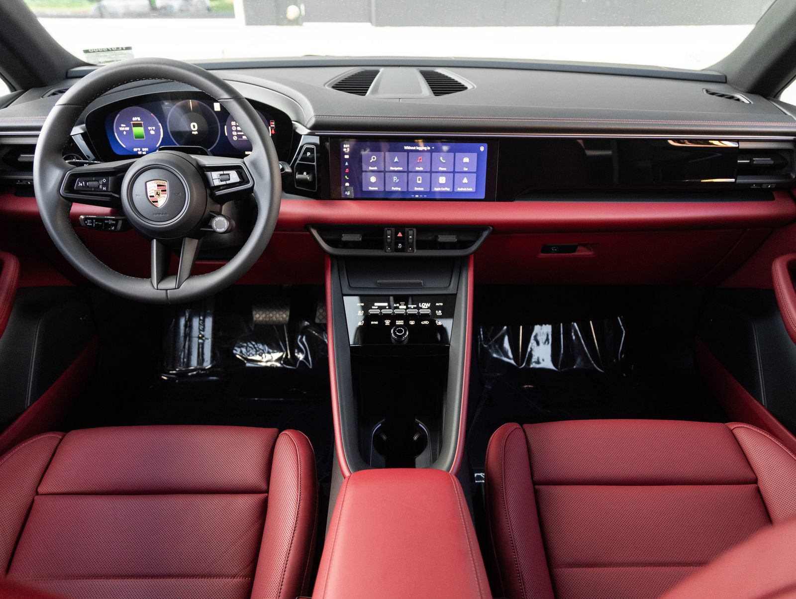 Certified 2026 Porsche Macan Electric RWD image 12