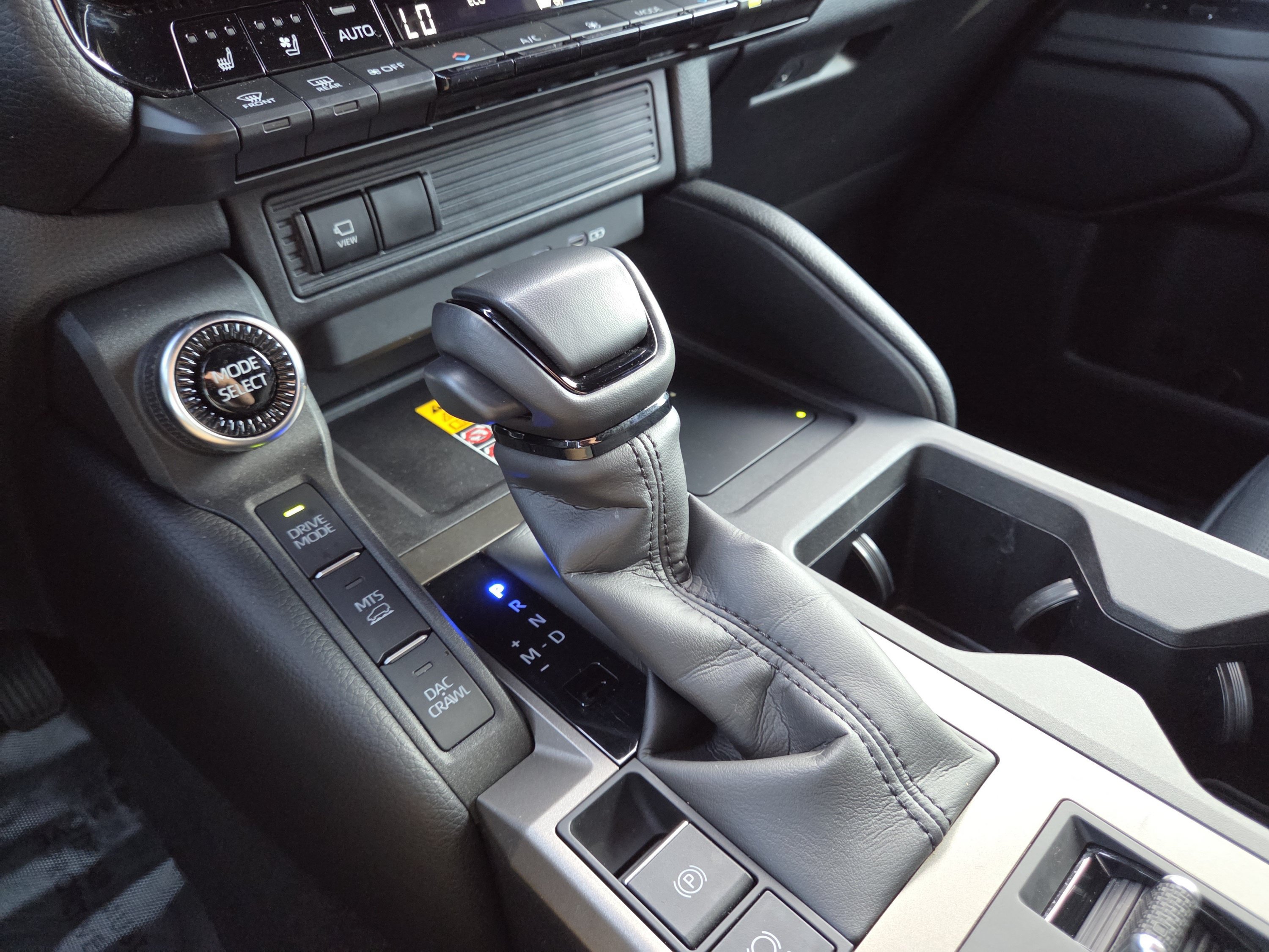 Certified 2025 Toyota Land Cruiser w/ Premium Package AWD/4WD image 40